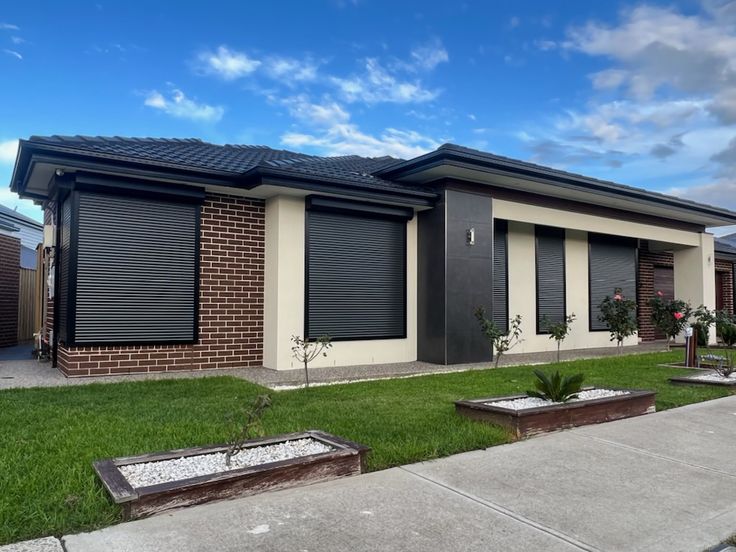 Window roller shutters