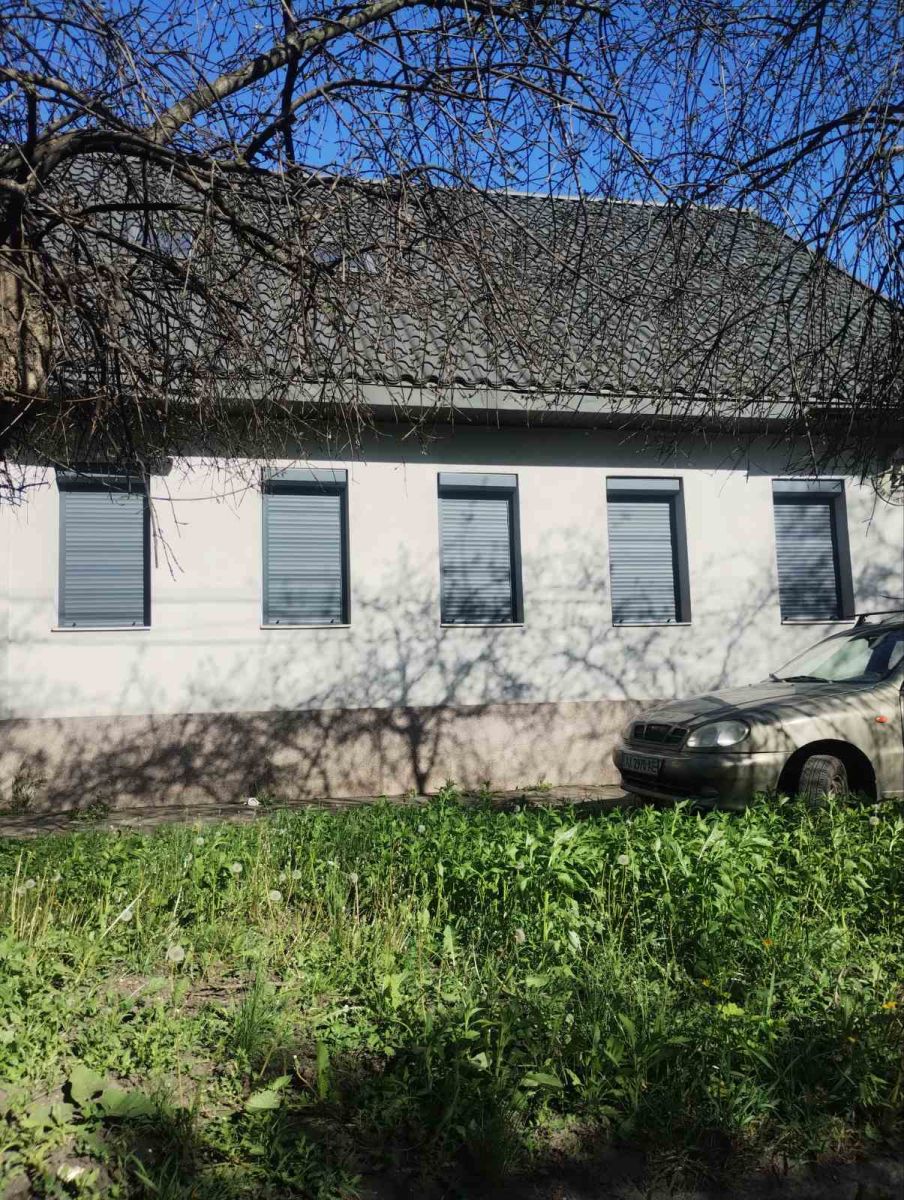 Захисні ролети на вікна приватного будинку Київ — встановлення ZAMER